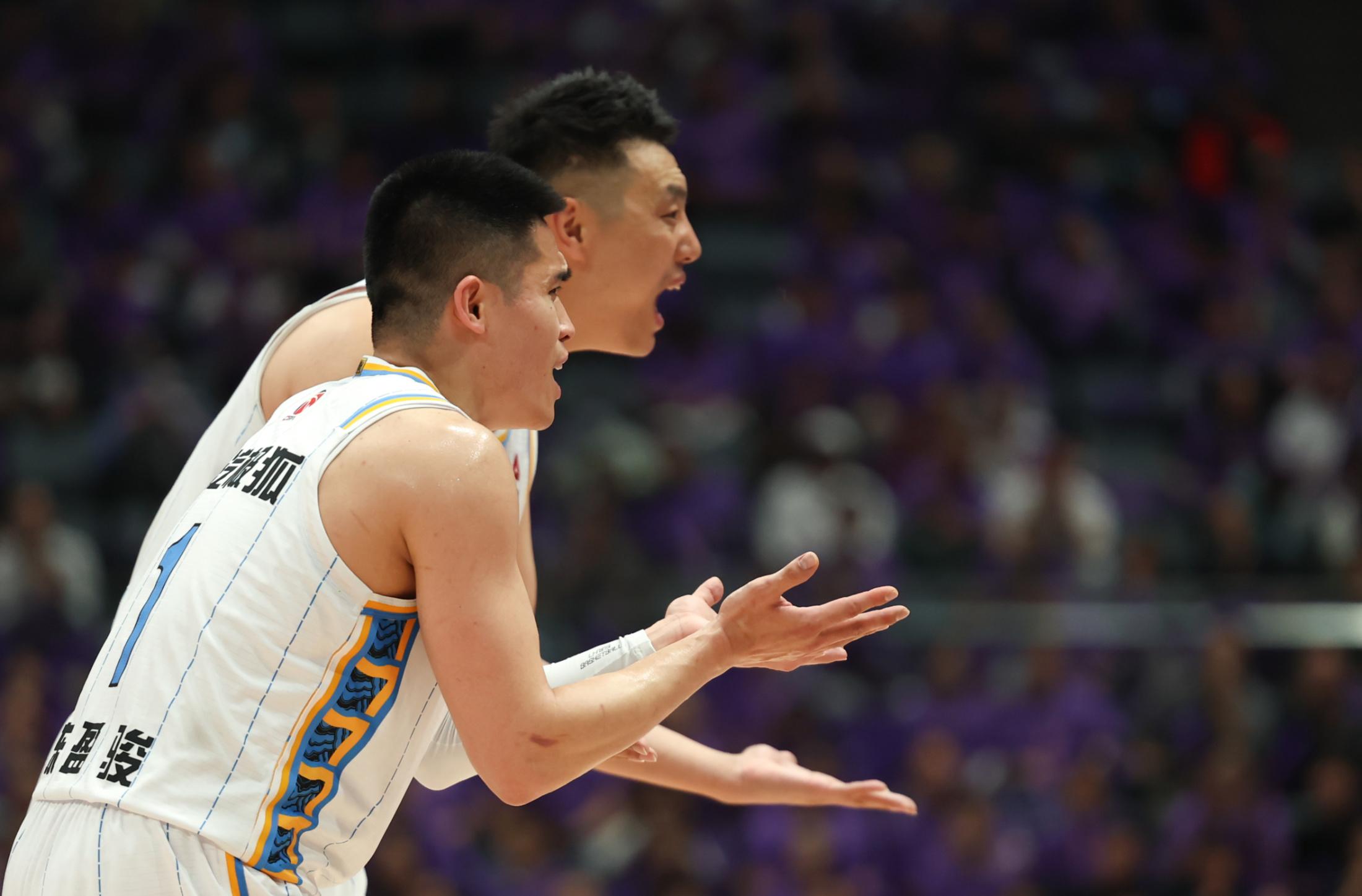 开云首页入口赛地聚焦：CBA季后赛关键时刻热度飙升，费耶诺德单刀错失，赛场秩序良好，阵容厚度经受考验的简单介绍