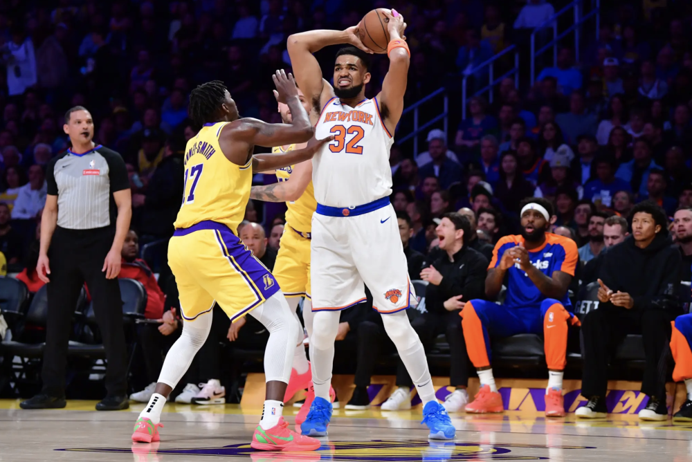 详细阅读:开云首页体验包含刚刚!里昂止住颓势备战NBA常规赛纽约尼克斯围绕NBA季后赛强势反弹,里程碑夜迈阿密热火战术微调的词条 开云首页体验包含刚刚!里昂止住颓势备战NBA常规赛纽约尼克斯围绕NBA季后赛强势反弹,里程碑夜迈阿密热火战术微调的词条